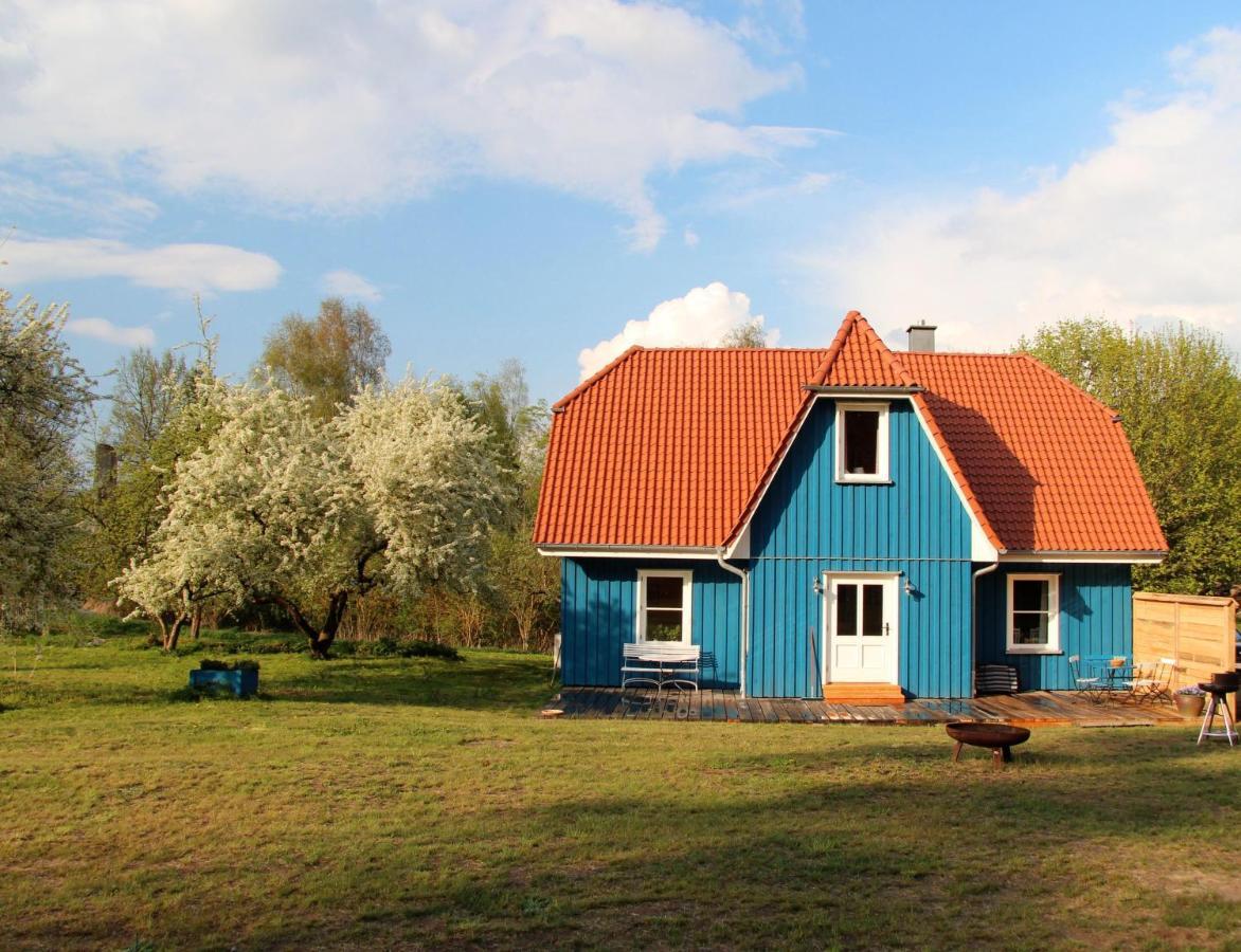 Onkel-Blau-Ferien-In-Troja Villa Lärz Exterior photo